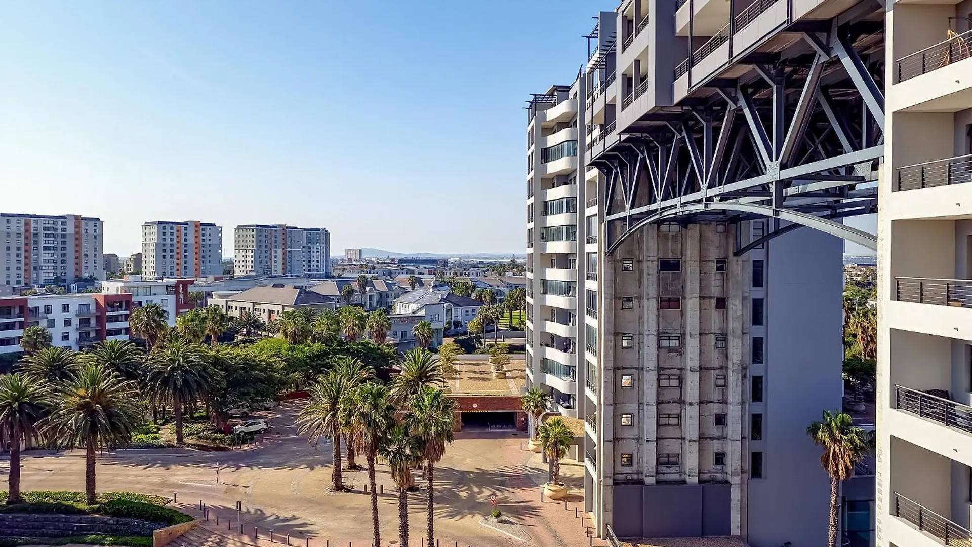 Canal, Mountains, Sea Views, Pool, Gym, Parking, Wifi ケープタウン アパート